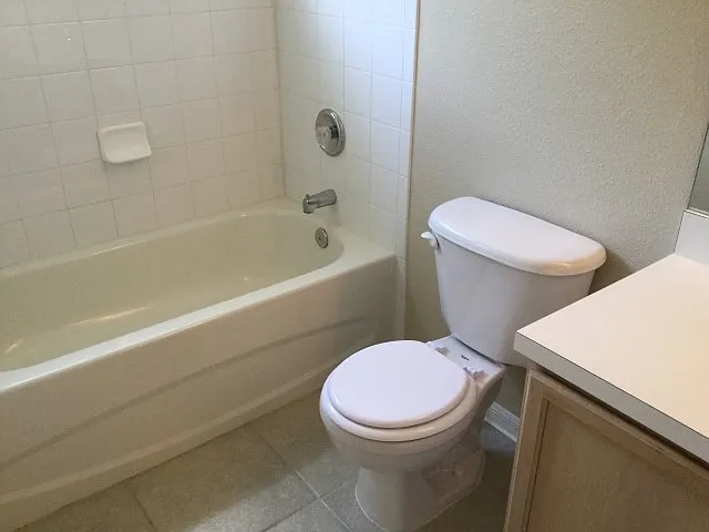 545 Lindsay Anne Ct — Photo 7