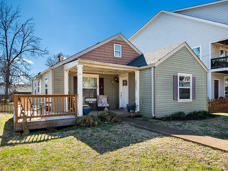 1004 Cahal Ave — Photo 1