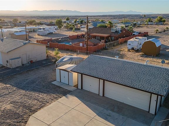 2nd image of 5165 Mesa Dr Drive