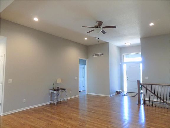 3rd image of 1613 NE Andeon St