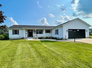 10605 Robin Ln, Plymouth, IN
