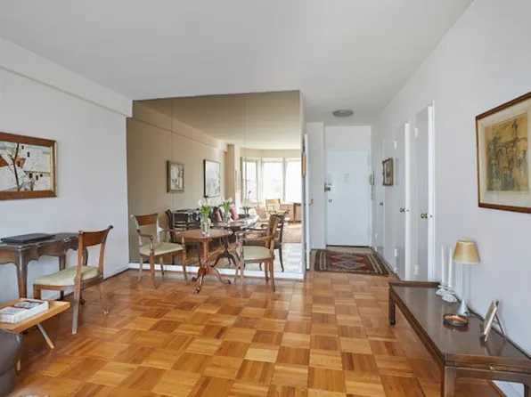 205 East 63rd Street image 3 of 11