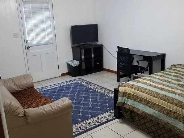 2316 Providence St #G2, Falls Church, VA 22043