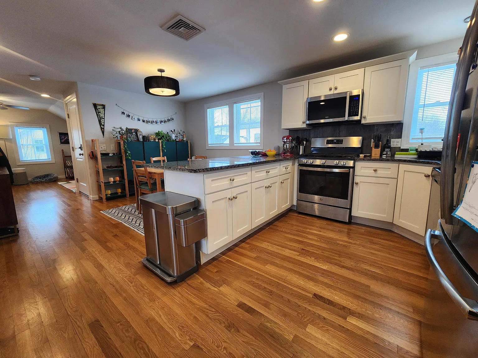 2 bed, $2,600 — Photo 2