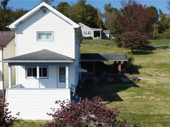 5 Crescent Rd, Martins Ferry, OH 43935