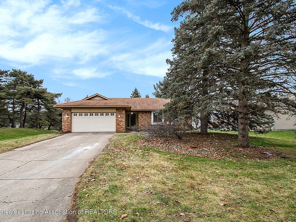 1st image of 837 Montevideo Dr