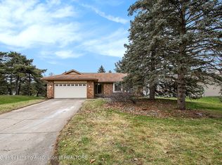 837 Montevideo Dr, Lansing, MI 48917