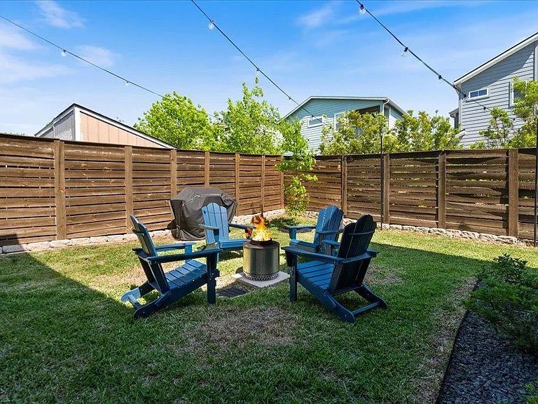 7009 Zachary Dr — Photo 23