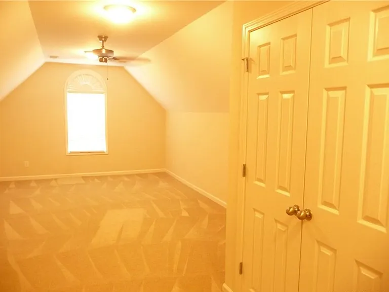 1939 Jenny Rd — Photo 12