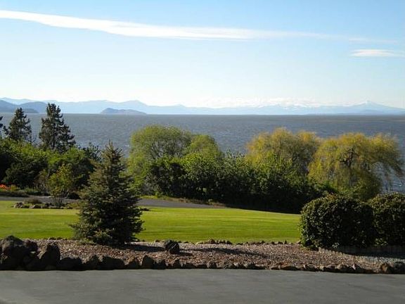 Upper Klamath Lake