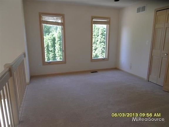 4th image of 24790 Camille Dr