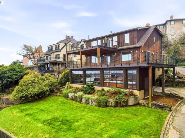 302 NW Albemarle Ter, Portland, OR 97210