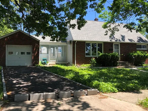 59 Trudy Dr, Lodi, NJ 07644