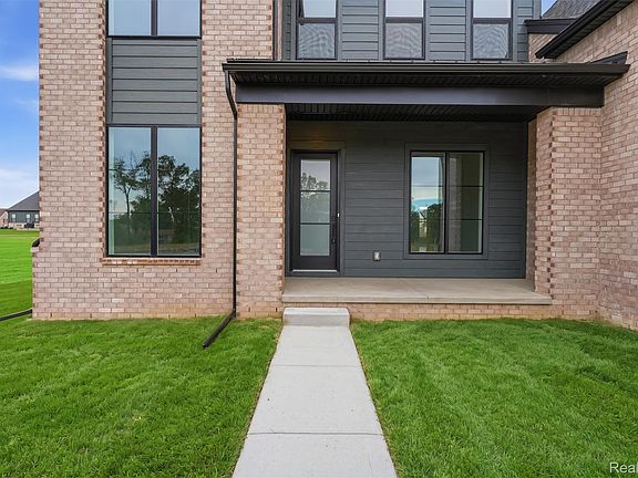 4th image of 2417 Provencal Dr