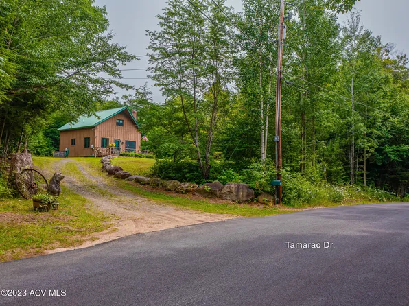 15 Tamarac Dr, Tupper Lake, NY 12986