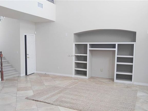 4th image of 2217 Red Bud St #0