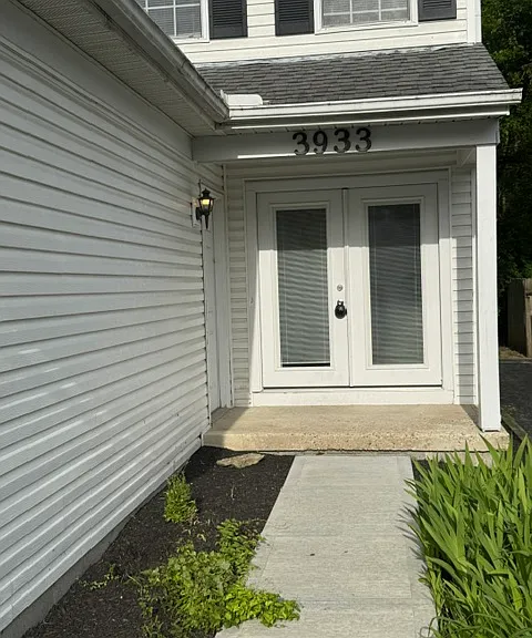 3933 Bronson Ct — Photo 1