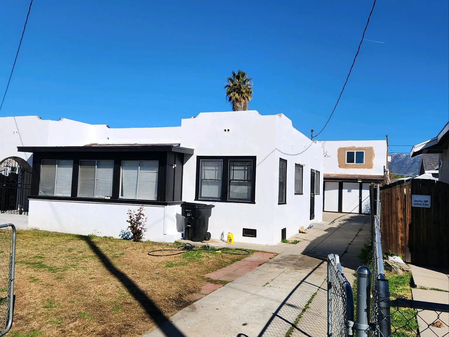 Studio, 550 sqft, $1,300 — Photo 1