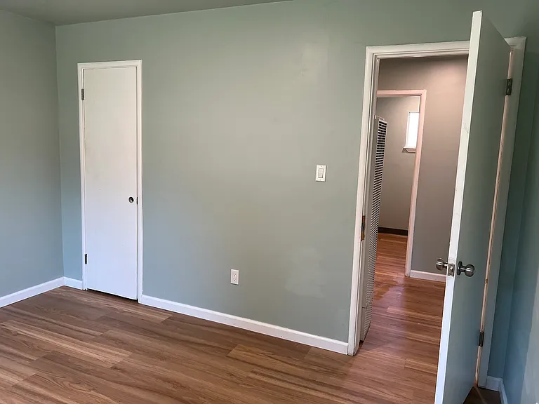 1287 Locust St — Photo 10
