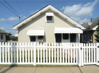 501 7th Ave, Coraopolis, PA