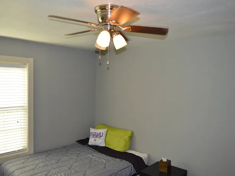 130 Dooley St — Photo 10