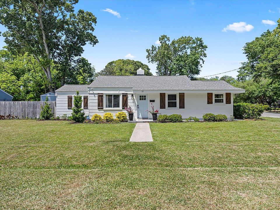 1st image of 15 Anita Dr