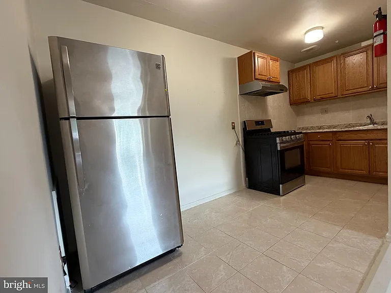 801 W Chester Pike — Photo 3