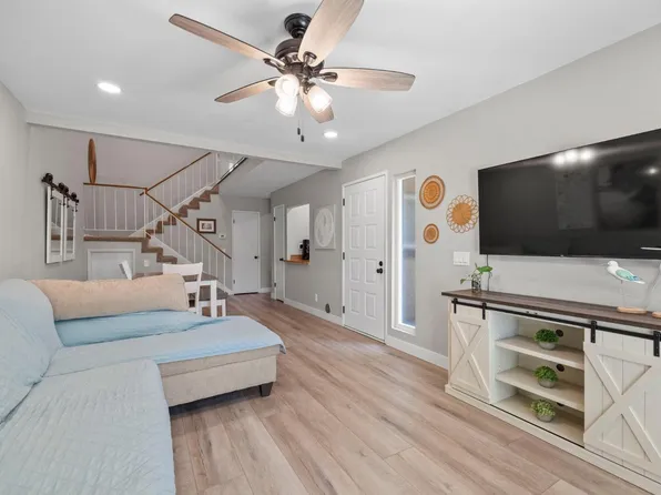 775 Venwood Ave, Ventura, CA 93001