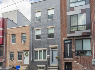 1927 Fernon St, Philadelphia, PA 19145