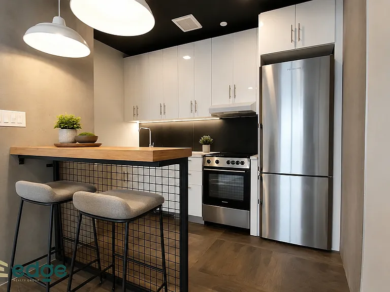 28 Wilson Ave #3B — Photo 2