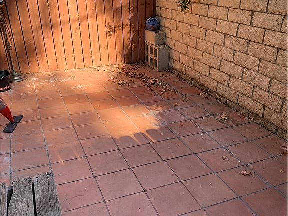 3rd image of 17105 Roscoe Blvd Unit 3