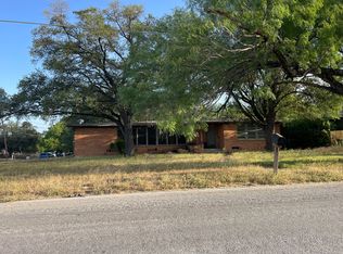 622 Senisa Dr, San Antonio, TX 78228