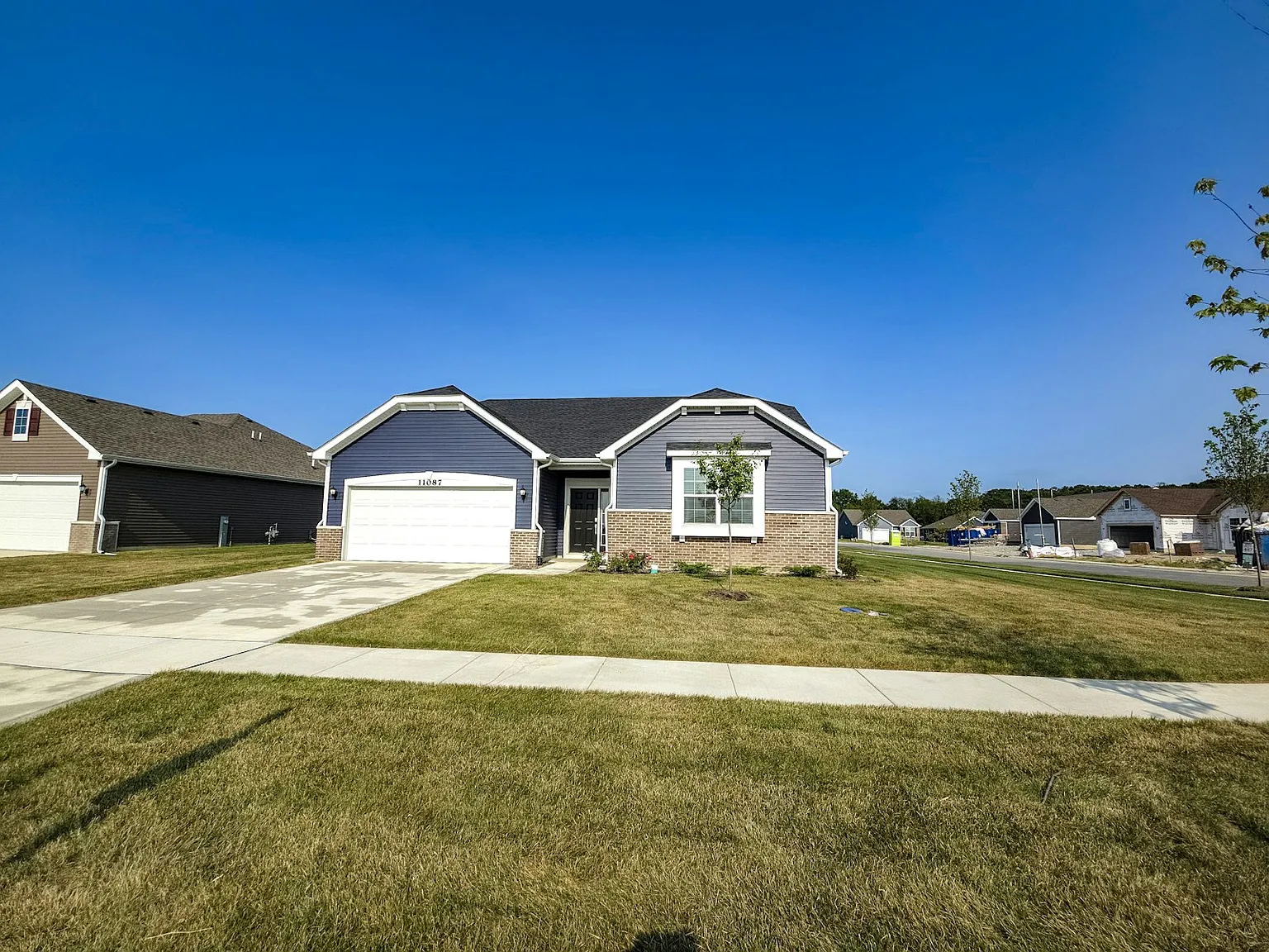 11087 Thomas Street — Photo 2