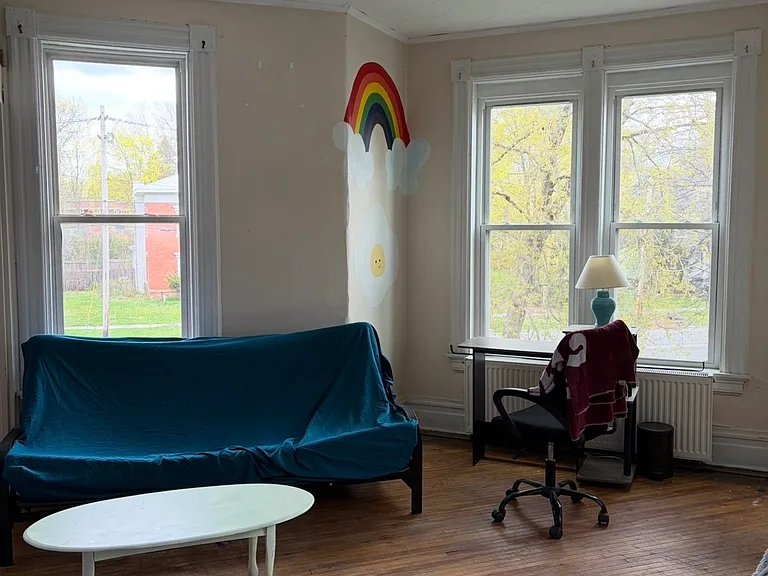 58 Elm St — Photo 4