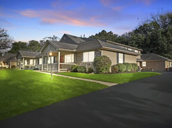 125 Hillview Ct, Heath, OH 43056