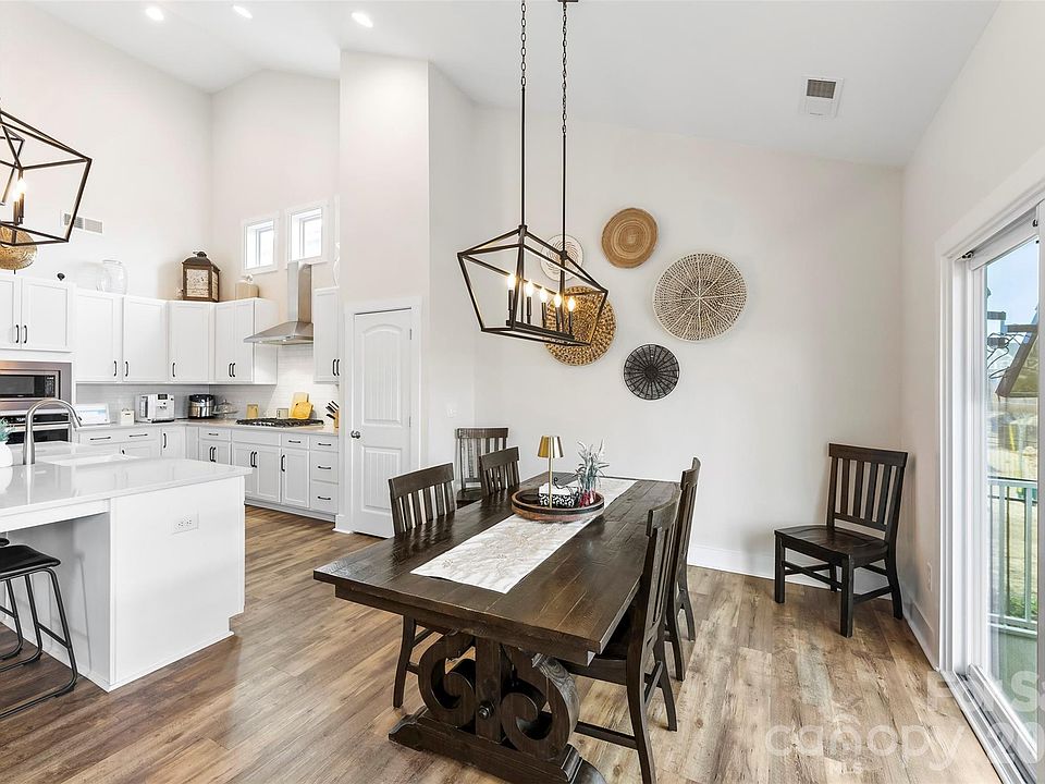 1st image of 6283 Six String Ct