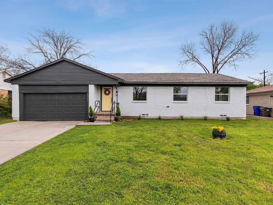 1st image of 2933 Mark Twain Dr