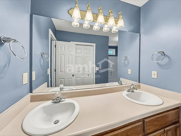 104 Cascade Ln — Photo 10