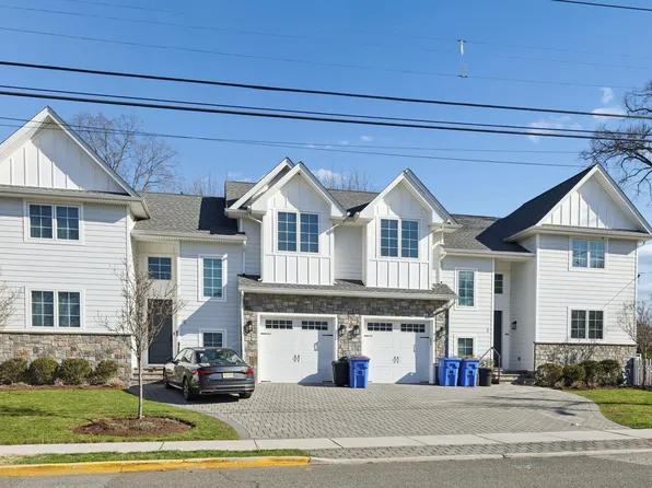 1 Hamilton Pl, Tenafly, NJ 07670