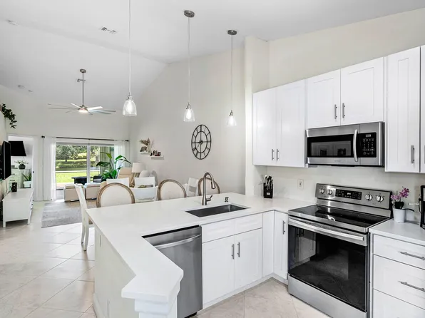 15116 W Tranquility Lake Drive, Delray Beach, FL 33446