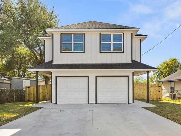 1105 E Main St, Brenham, TX 77833