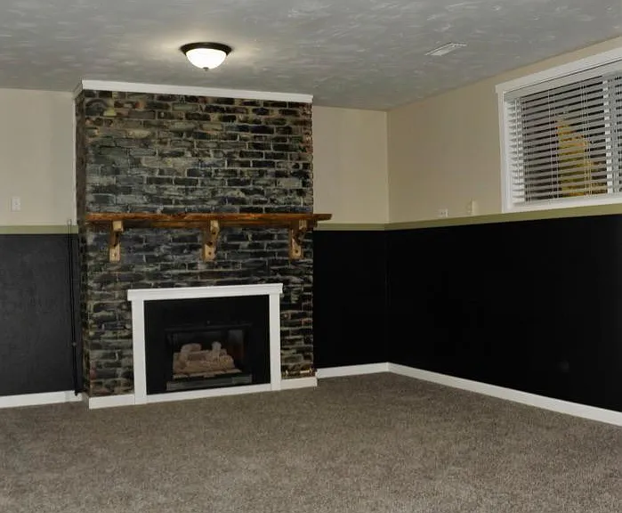 1811 E Front Ave — Photo 14