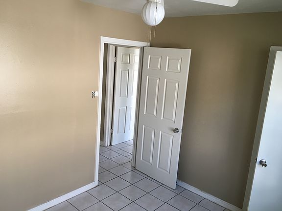 4th image of 238 Cicero Dr