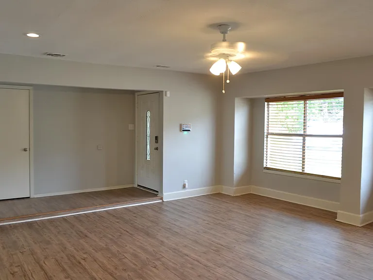 510 Tumblebrook — Photo 3