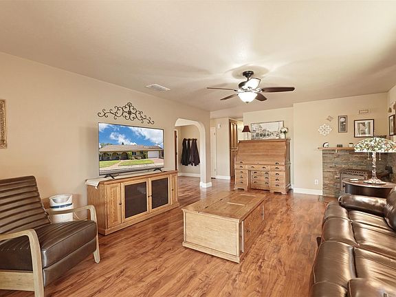 5th image of 18946 Lambert Way