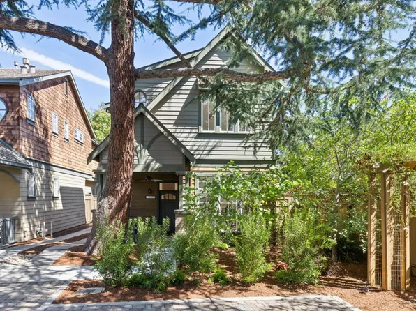 4125 Wisteria Ln, Palo Alto, CA 94306