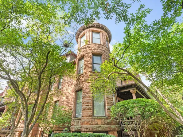 684 Summit Ave #2S, Saint Paul, MN 55105