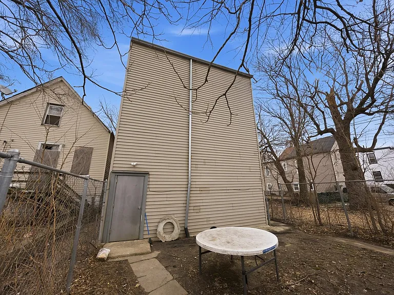 7242 S May St #2 — Photo 11