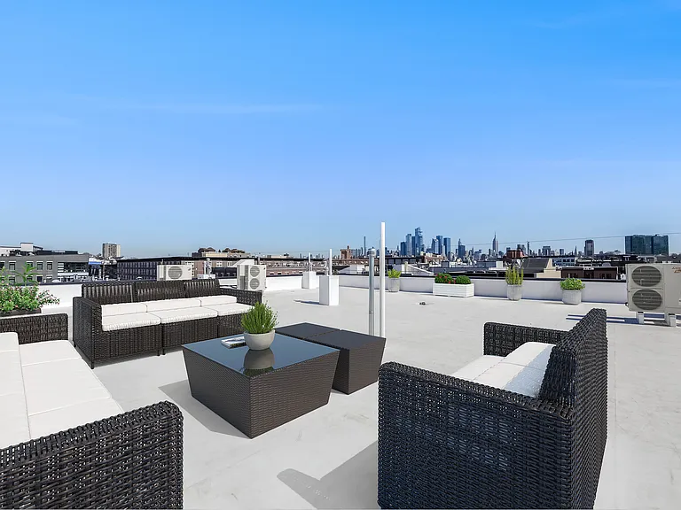 706 Madison St #405 — Photo 4
