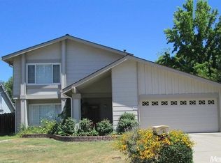 75 Rambleoak Cir, Sacramento, CA